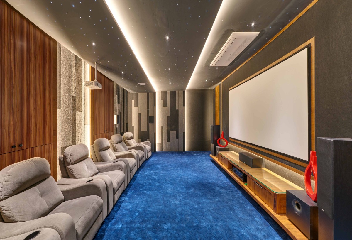 Home Theater of Anandi House by Abhay Pise & Associates