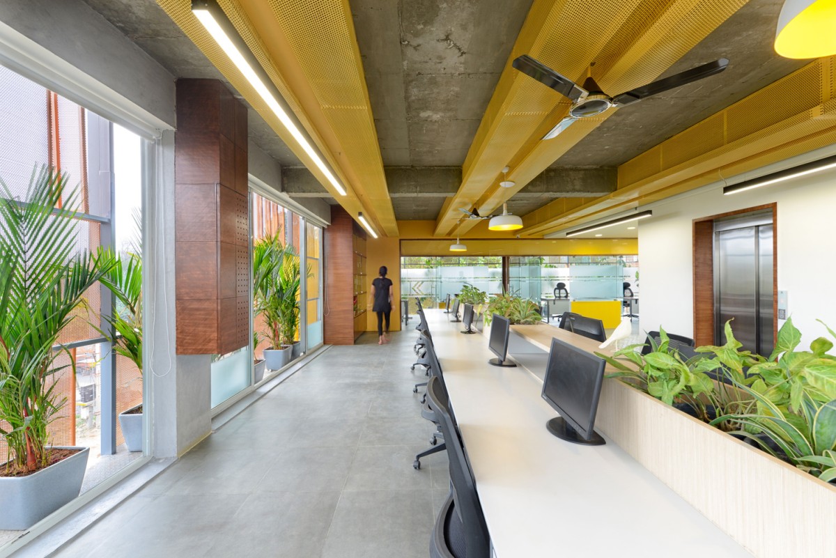 Open work space of MGB Headquaters by Spacefiction Studio