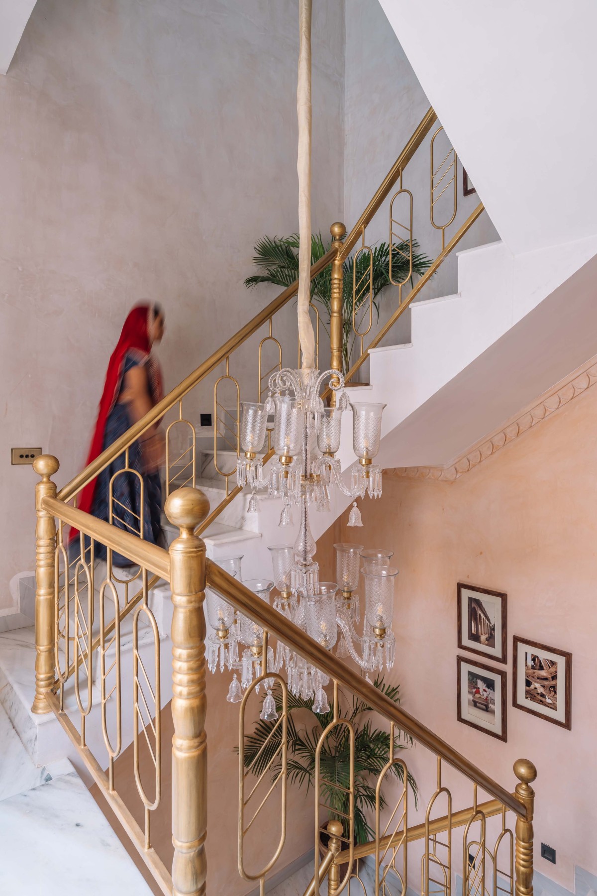 Staircase of Ratanbai Niwas by Indetales Interiors