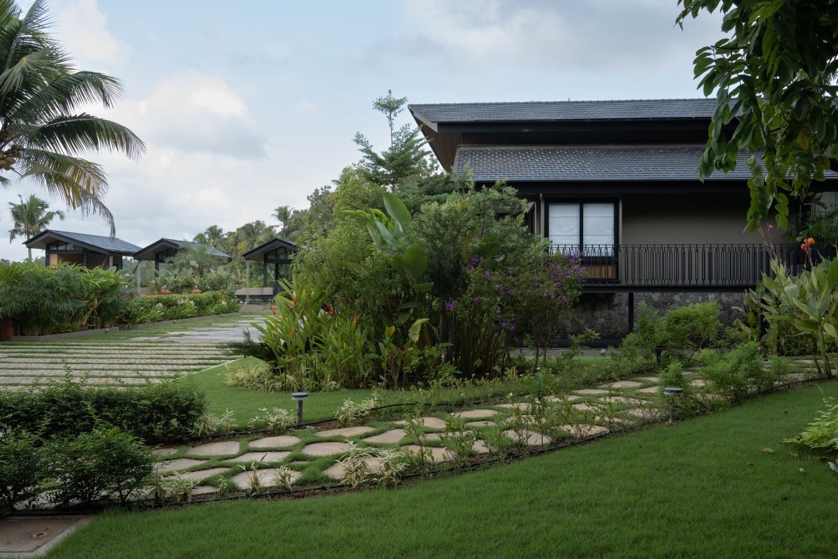 Exterior view of Monsoon In Farm House by i2a Architects Studio