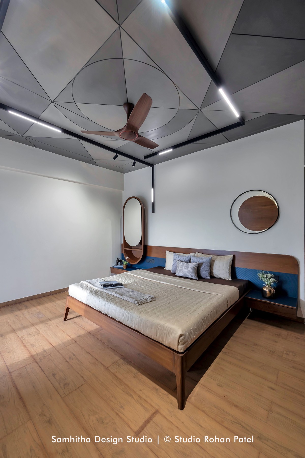 Bedroom 2 of Manjalpur Residence by Samhitha Design Studio