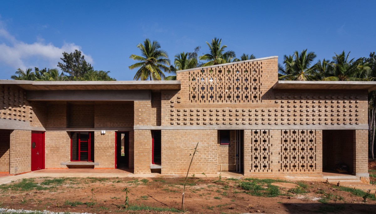 Exterior view of Organic Research & Training Centre by Sejpal & Raje Architects