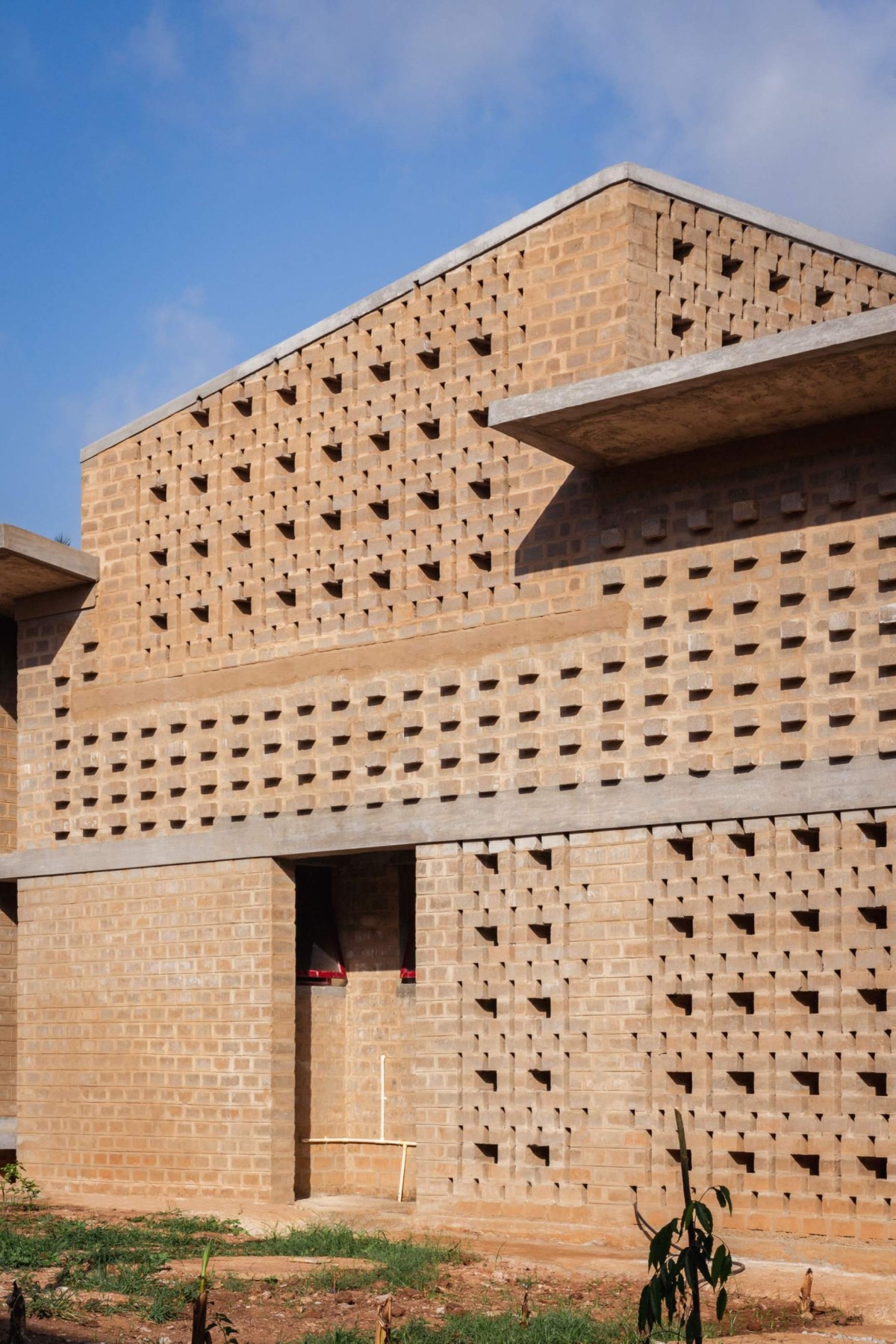 Exterior view of Organic Research & Training Centre by Sejpal & Raje Architects