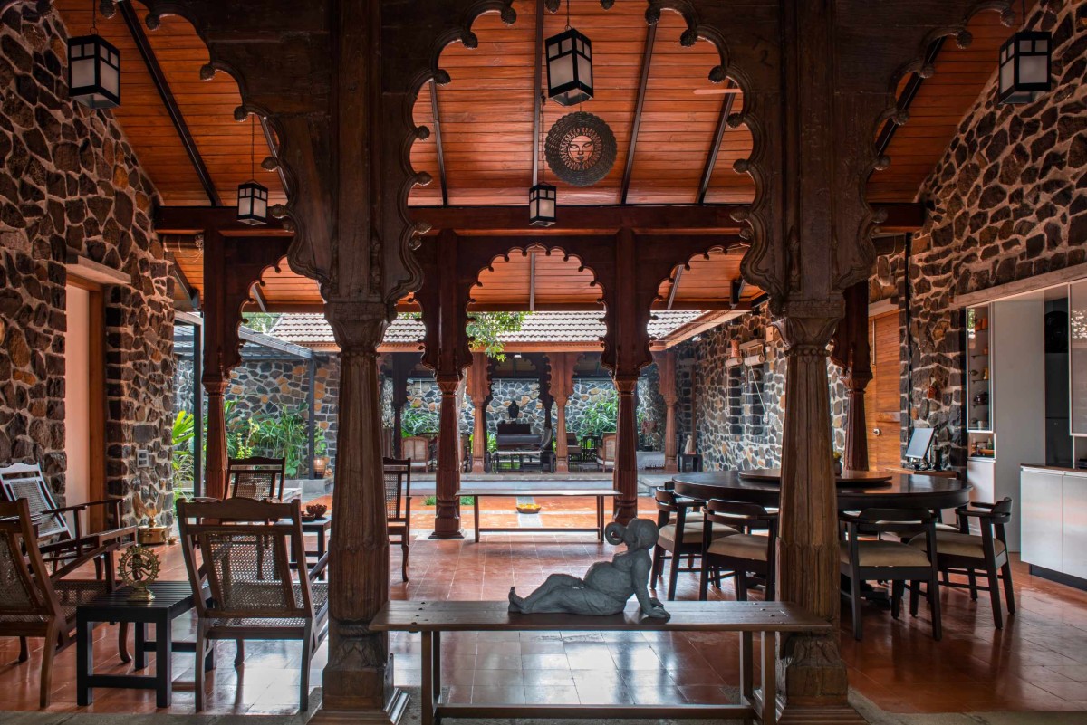 Dining of A Farmhouse At Mahiravani by Environ Planners