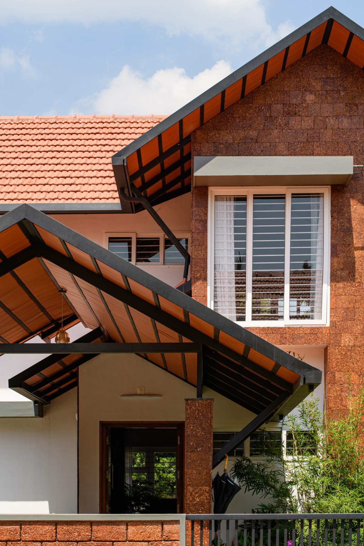 Detailed shot of roof of Kavyam by Bosky Studios