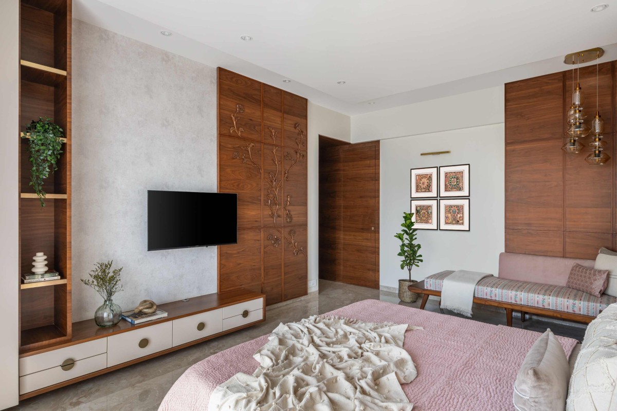 Master Bedroom 2 of Sukoon by Studio Mortar & Epoquee