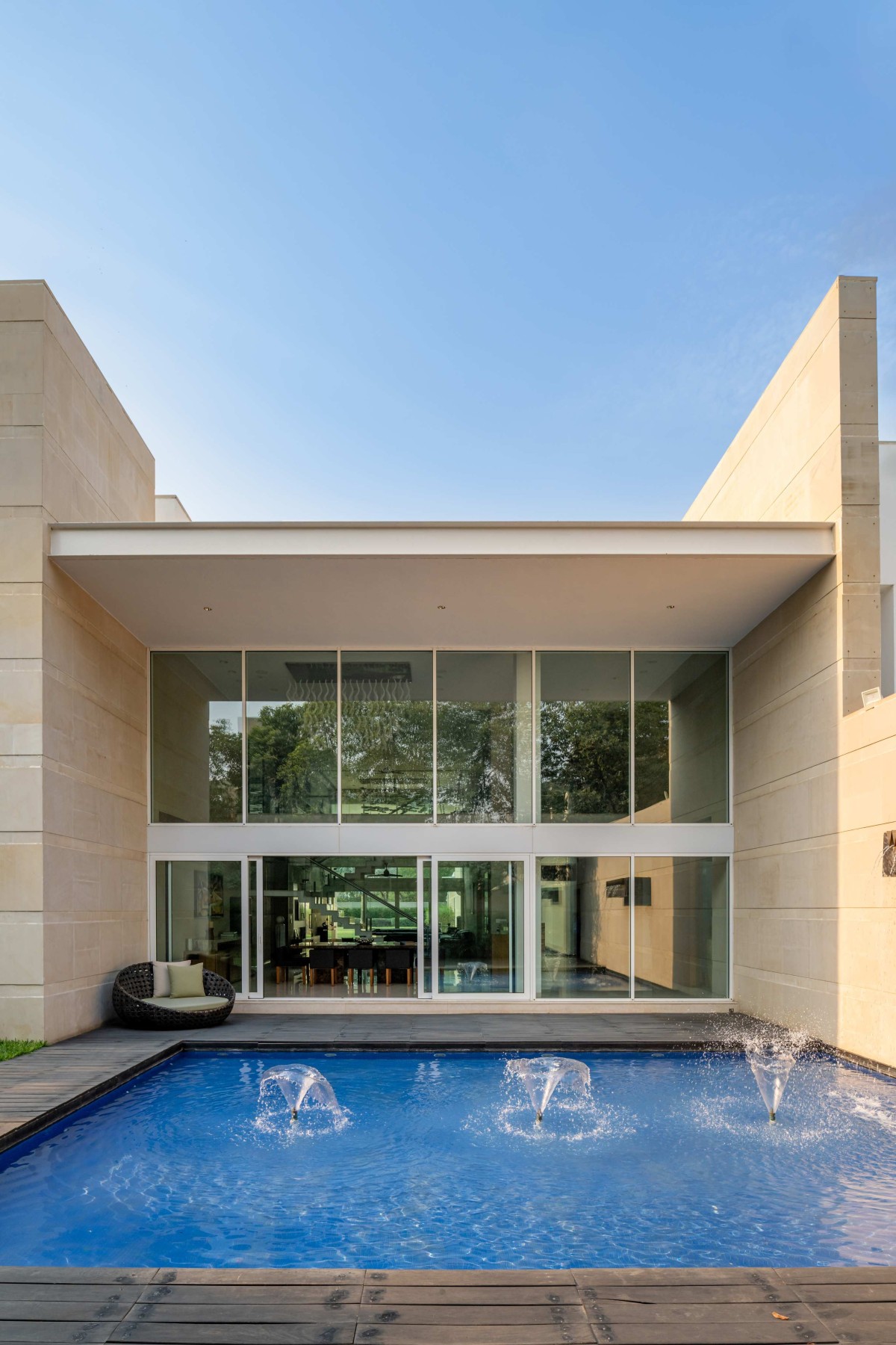 Waterbody of Lakhani Villa by INI Design Studio