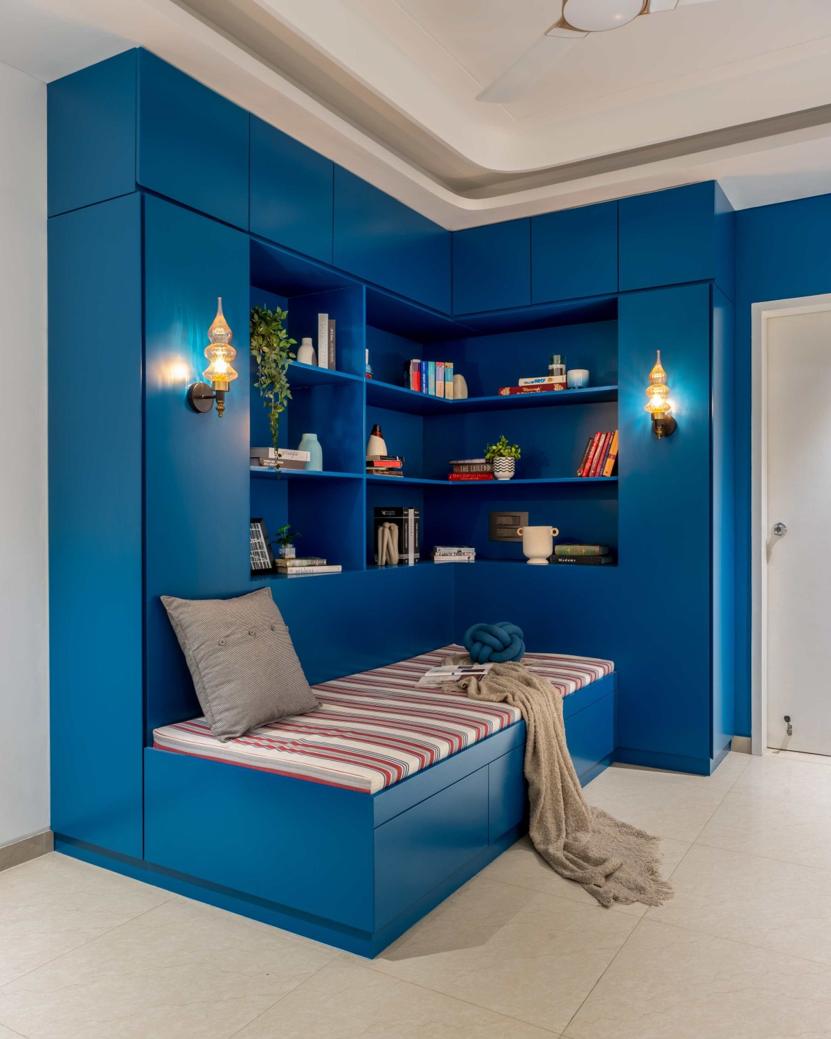 Reading area of Highland Home by Thumbnail Design Studio