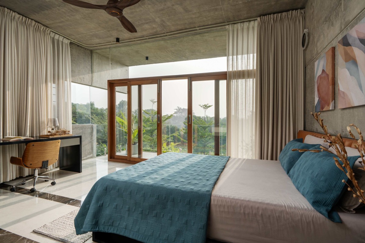 Guest Bedroom of The Quarry House by Crest Architects