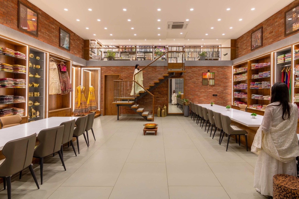 Jitu's Boutique by Interarch Associates