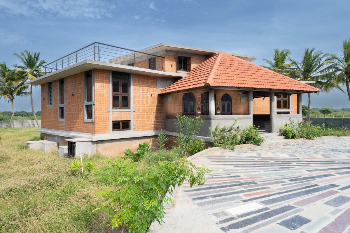 Lakshmi Farm House by RP Architects