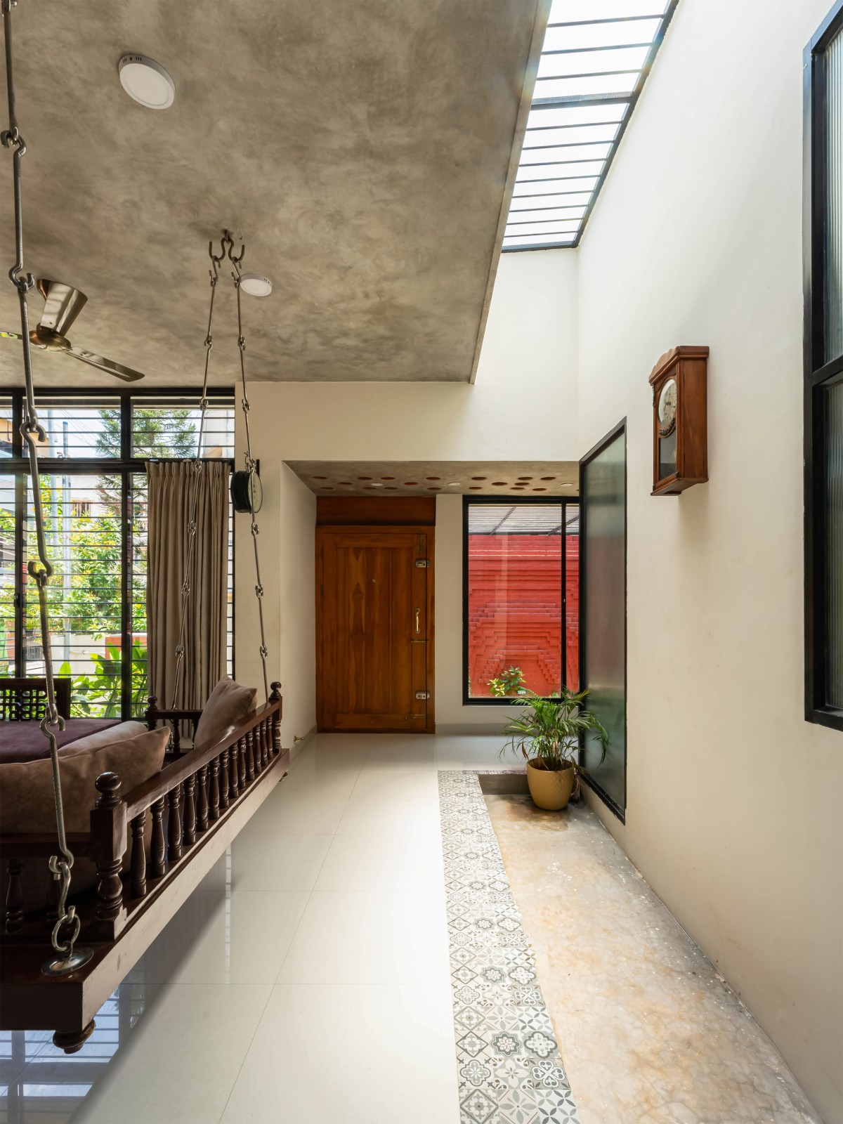 Entrance foyer of Paati Veedu by Art & Architecture