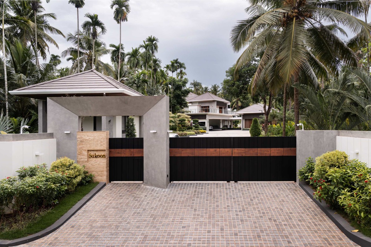 Main entrance of Sukoon by Amar Architecture