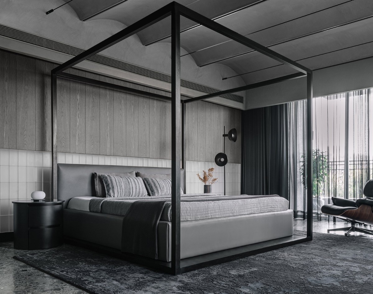 Master Bedroom of Vaulted BW Haus by DIG Architects