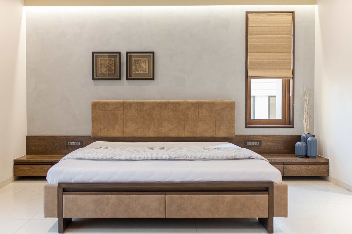 Bedroom of Nandanam by Dalvi Associates