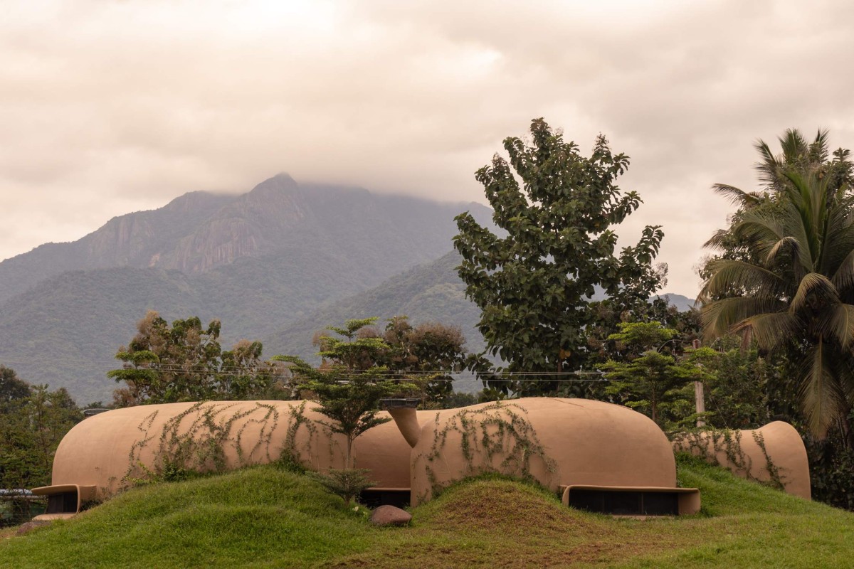 Exterior view of Into The Wild by Earthscape Studio