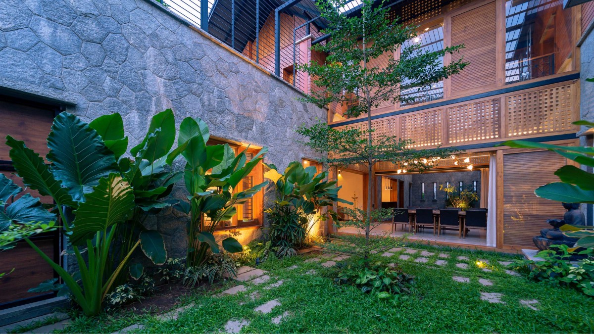 Courtyard 1 of Open Living by Deearth Architects