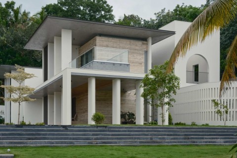 Mathamangalam House by SOHO Architects