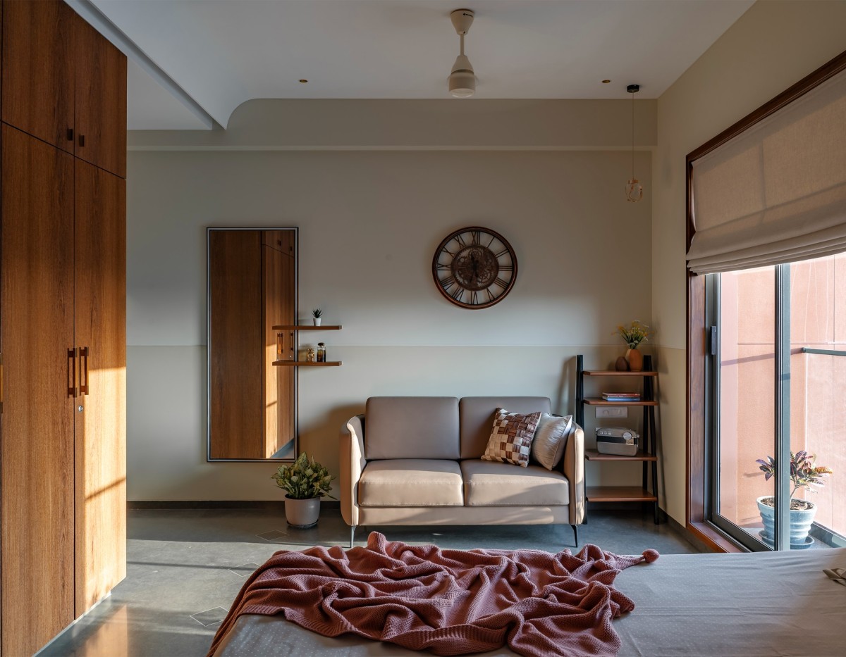 Parent's Bedroom of Sukoon by Dinterplay Architects