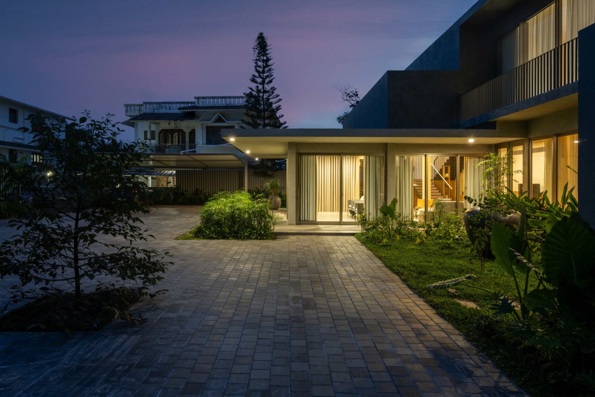 Dusk light exterior view of Maison Gris by Sabs Architects