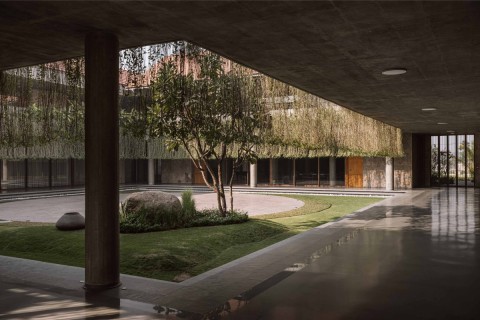 Retreat Home by Neogenesis+Studi0261