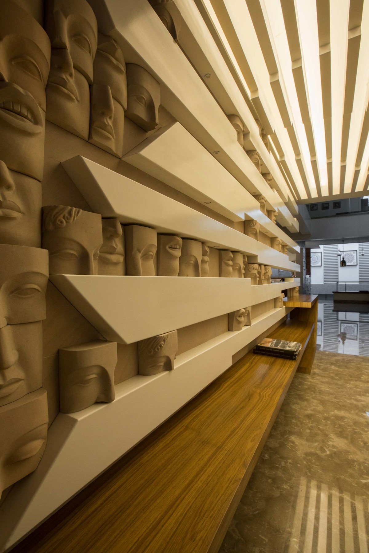 Capturing emotions through this sculptural wall of H2 by Design plus