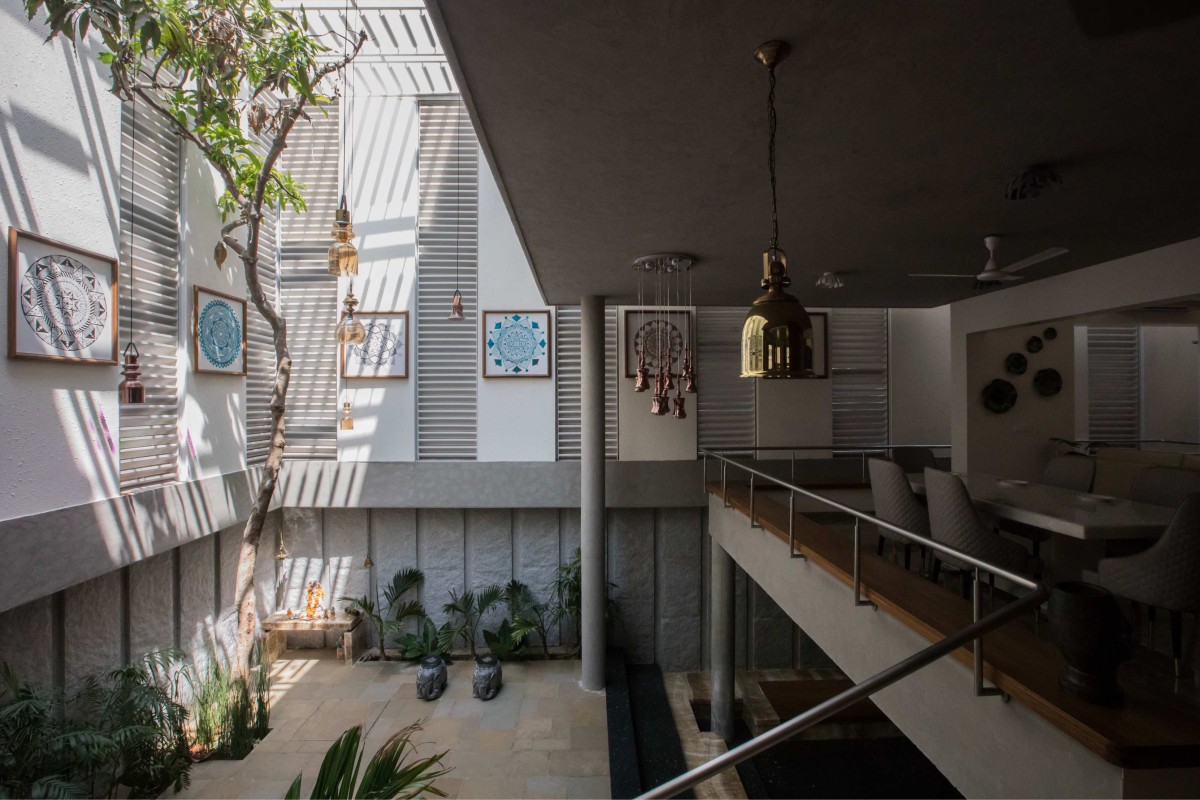 Courtyard view from kitchen of H2 by Design plus
