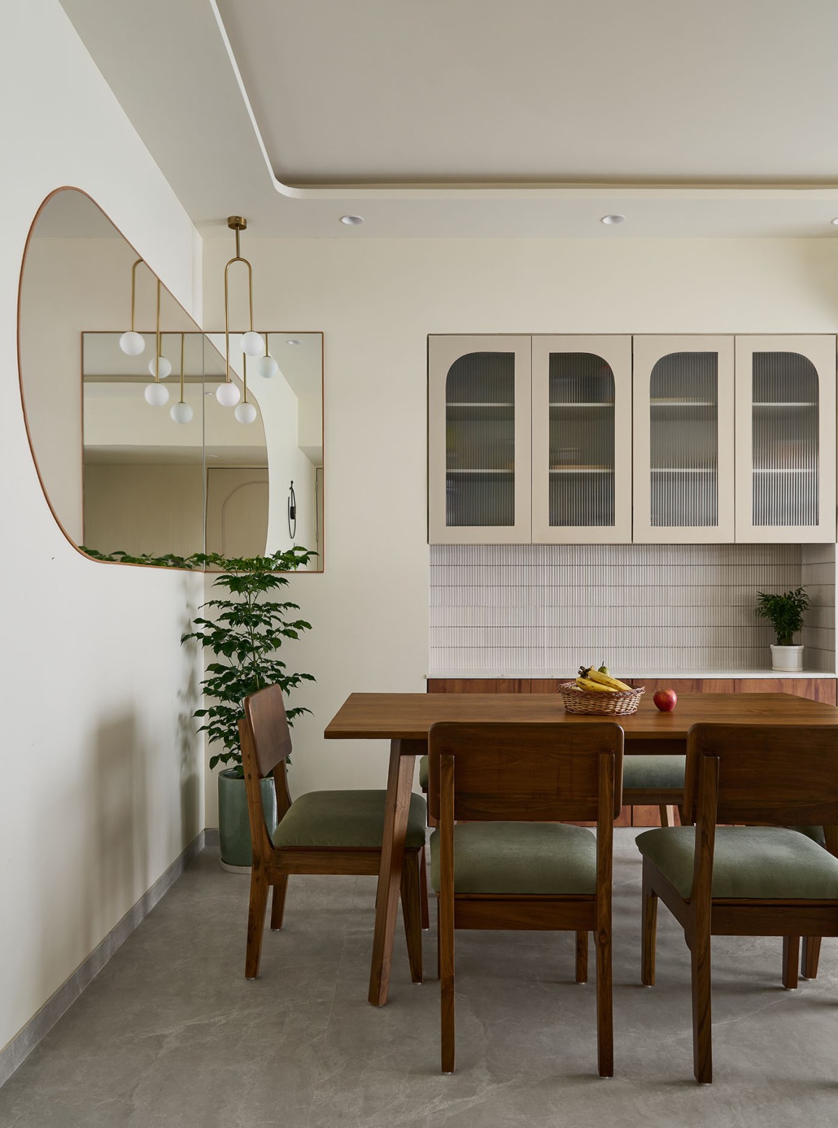 Dining of The Contemporary नेस्ट by Studio KNest