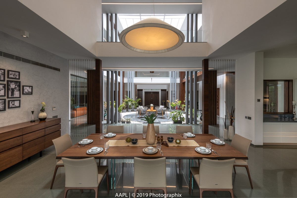 Dining of The Courtyard House by Associated Architects (i) Pvt. Ltd