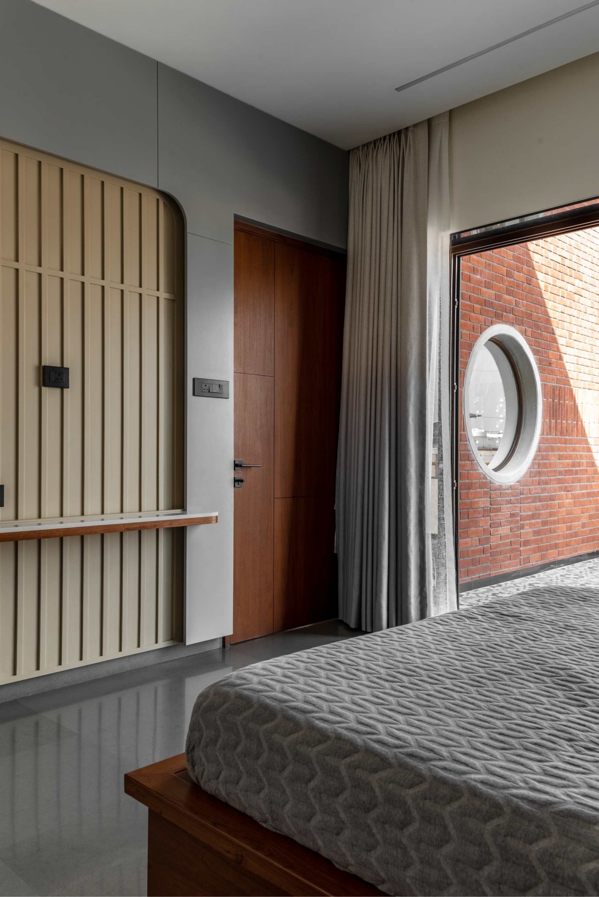 Guest Bedroom of Vrundavan by DF Architects