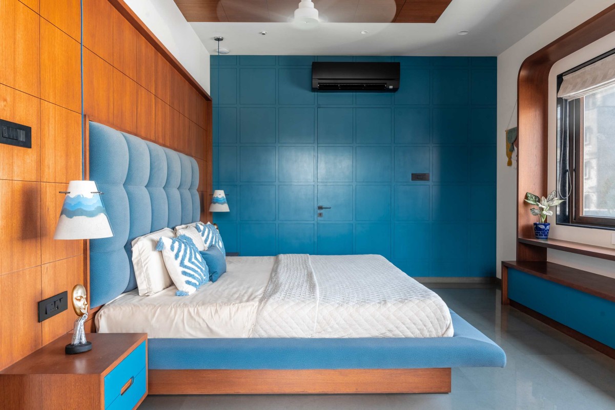 Master Bedroom of Vrundavan by DF Architects