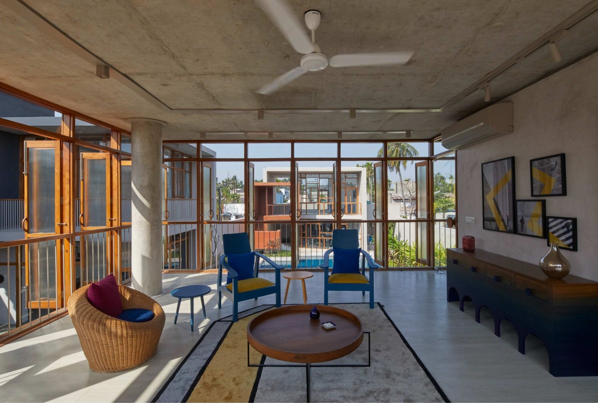 Formal living of Wall House by Abin Design Studio
