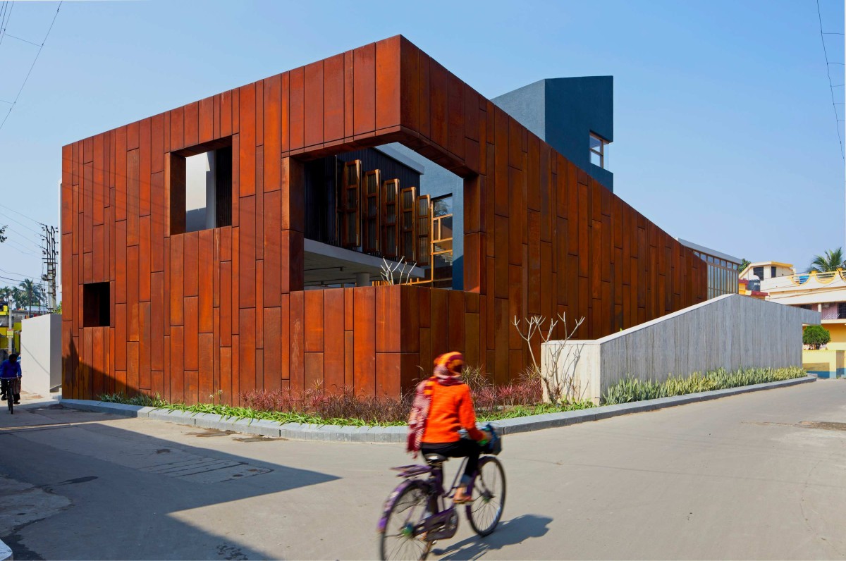 Wall House by Abin Design Studio