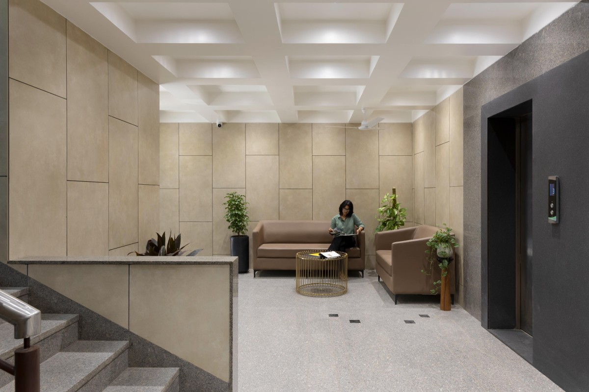 Waiting area & Lift lobby of Amar Apex by S'thetic Design Studio