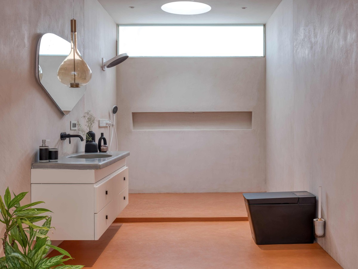 Master Bathroom of The Framescape by Karaagre Designs