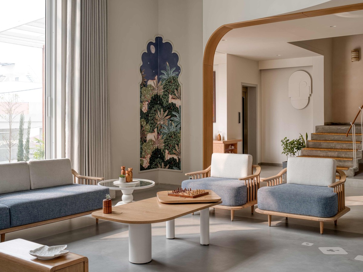 Double height living room of The Framescape by Karaagre Designs
