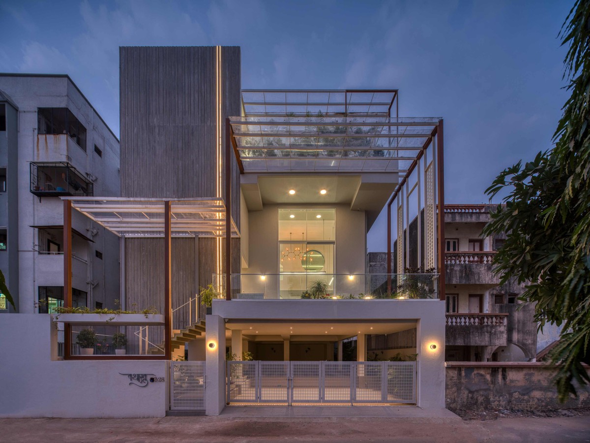 Dusk light exterior view of The Framescape by Karaagre Designs