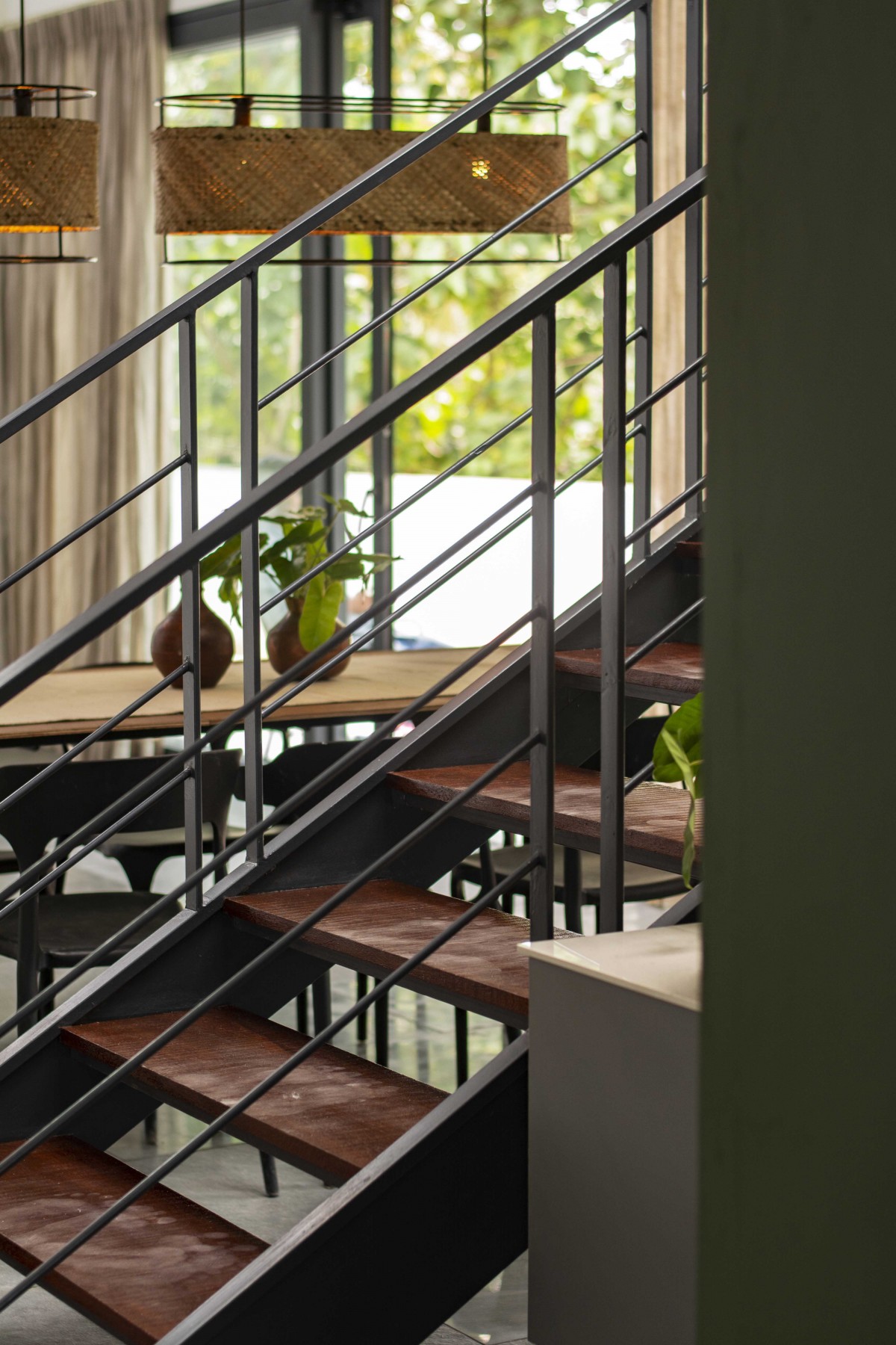 Staircase with steel and sawcut wood