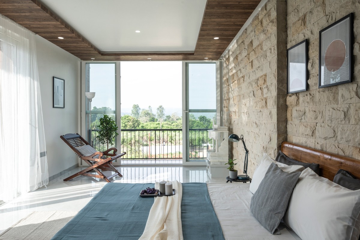 Field house_ master bedroom