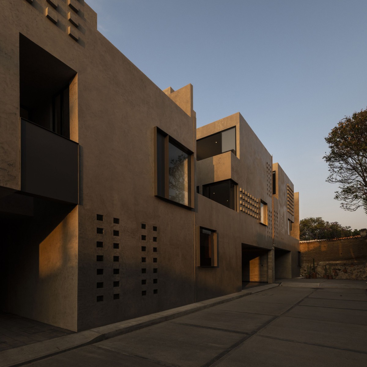 Pensamientos Residential Complex by Espacio 18 Arquitectura