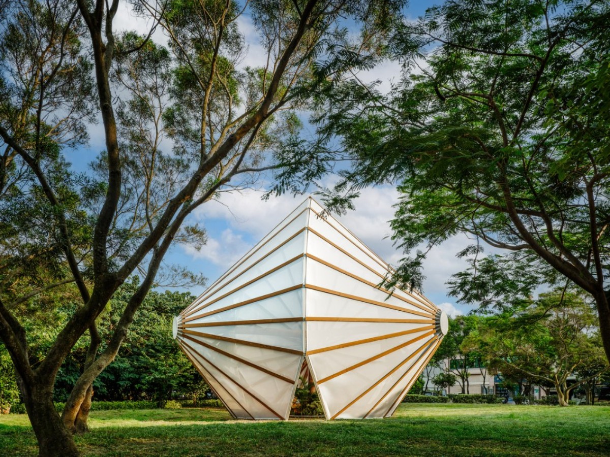 All Together Under the Umbrella by Cheng Tsung FENG Design Studio