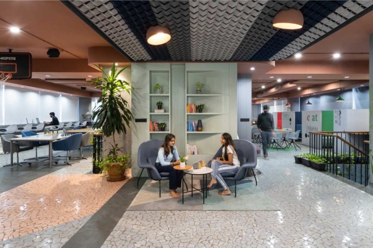 Coruscate 2.0 by Studio 17